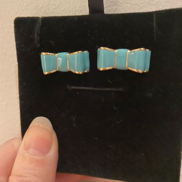 Kate Spade earrings 🎀 - Picture 4 of 5